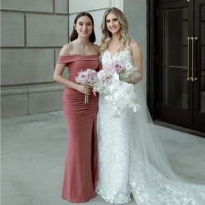 Formal dress perfect for prom, wedding as a guest, or even a formal work event